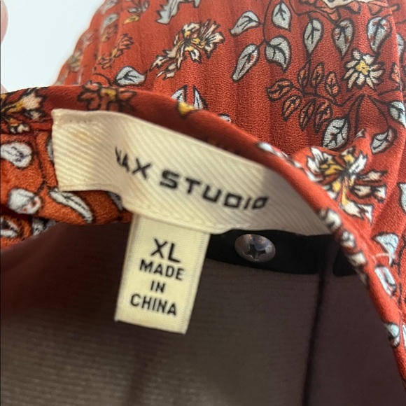 Max Studio Rust Floral Blouse - Picture 2 of 7